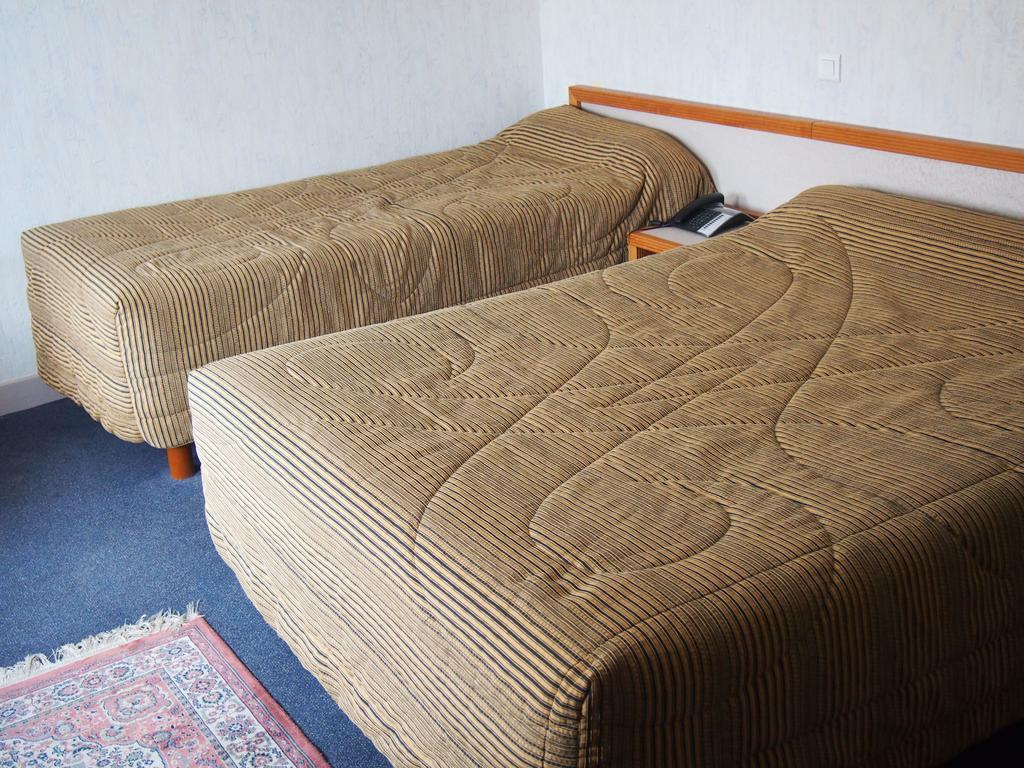 Hotel Val Saint Hilaire Givet Cameră foto